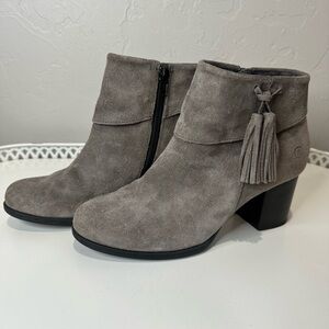 BORN Mauvide Gray Taupe Suede Side Zip Tassel Boots Booties Size 8.5